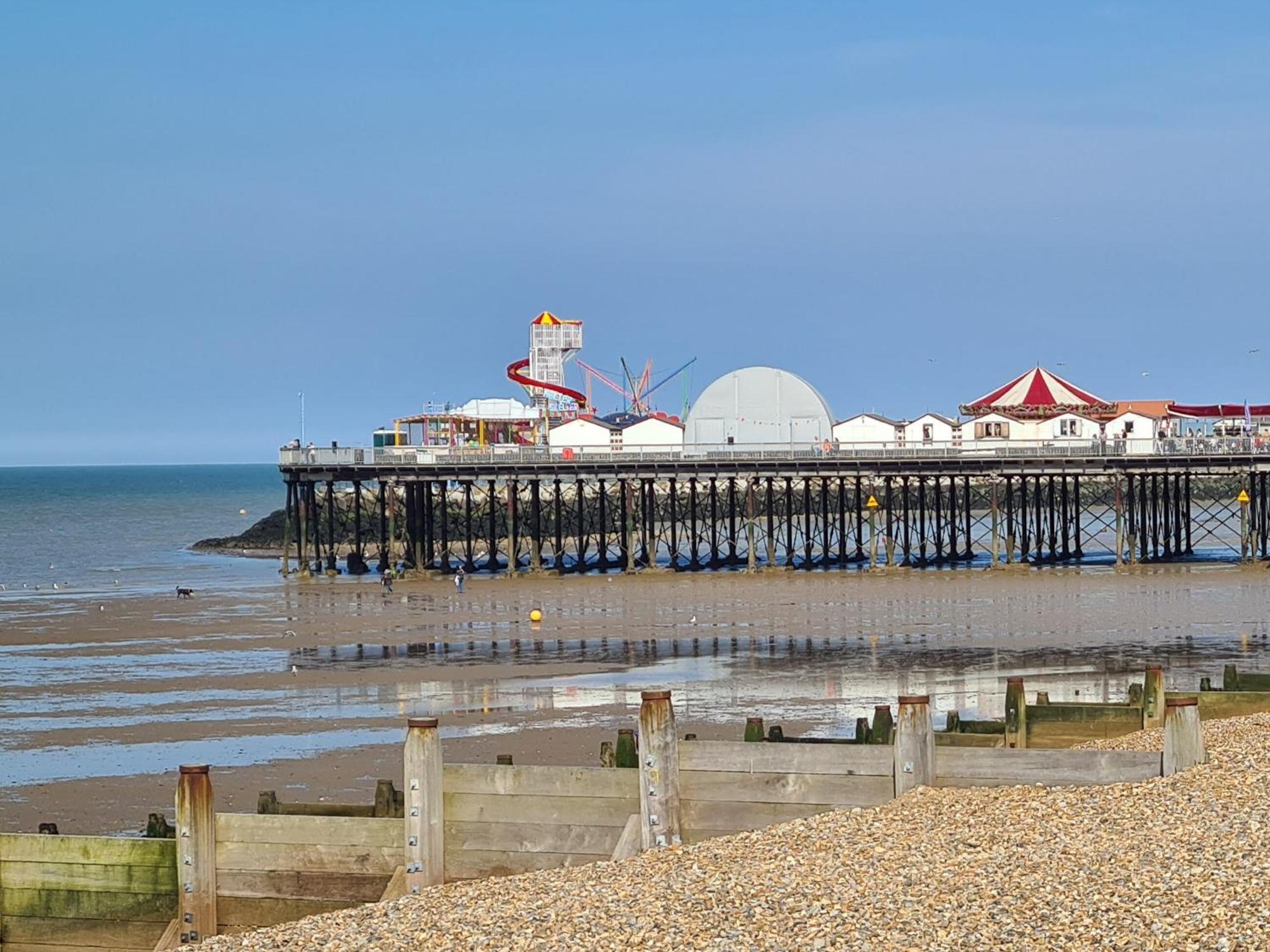 Vitamin Sea Residency Herne Bay Exterior foto